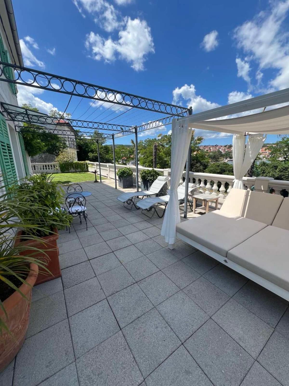 Pavi Apartments Vila Amalia سيلو المظهر الخارجي الصورة